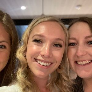 Meet your Posher, Dana